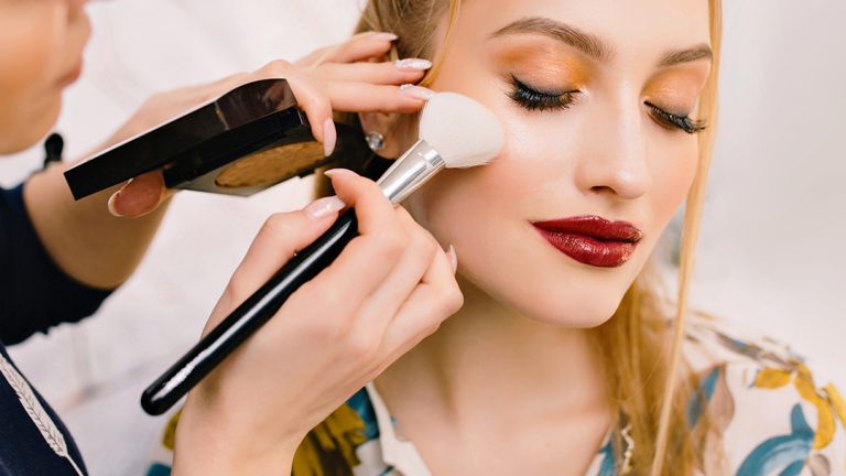 make-up stailer